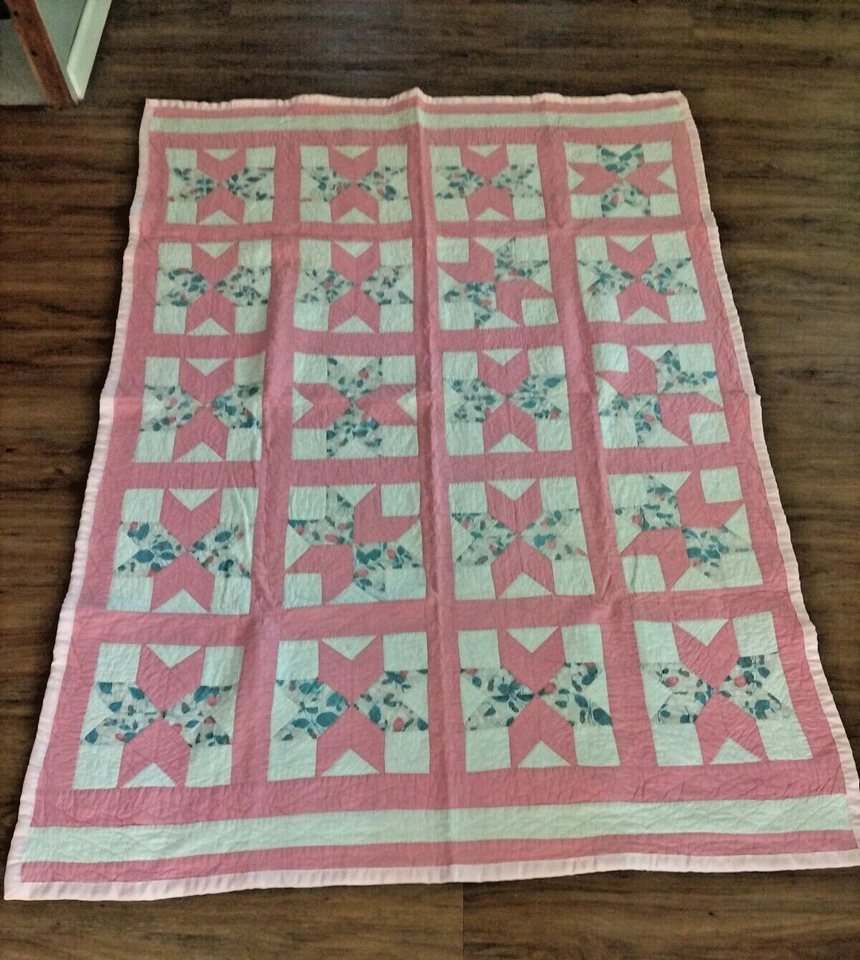 Manta acolchada a mano 54x76 de colección rosa/blanco bonito patrón  Foto 2 de 4