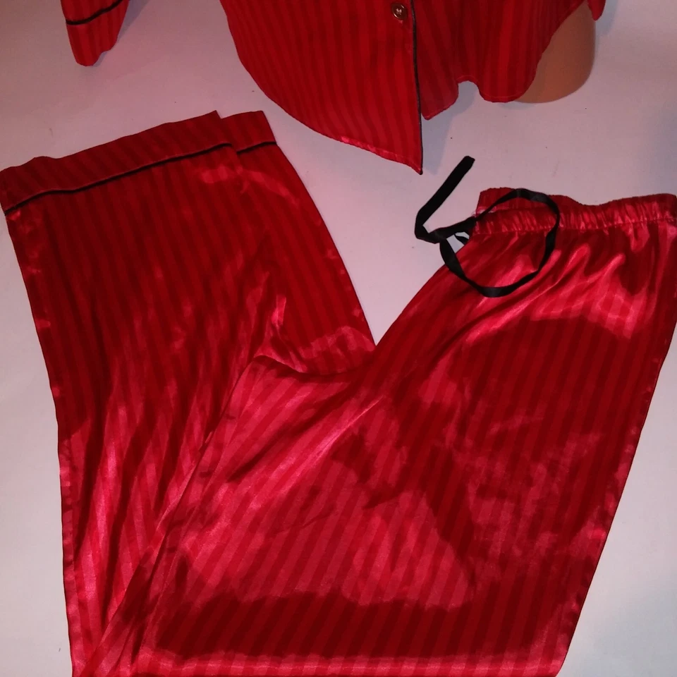 Gilligan & O'Malley Pajama Set Small Red Stripe Long Sleeve Pants Pit to Pit 20" - Image 3 of 4