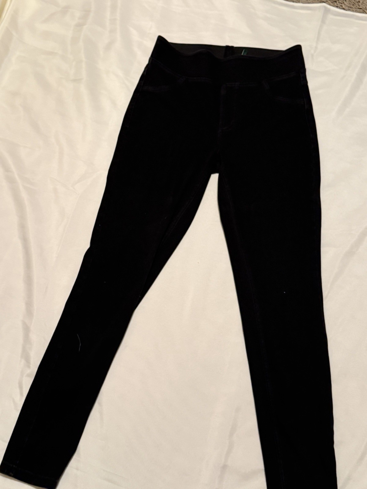 halara medium pants - image 1