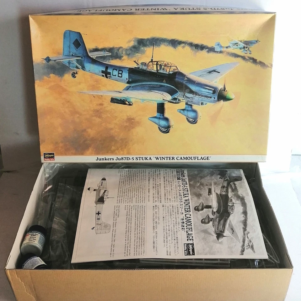HASEGAWA 1/32 JUNKERS JU87D-5 STUKA WINTER CAMOUFLAGE  KIT MONTAGGIO NO.08189 - Immagine 2 di 2