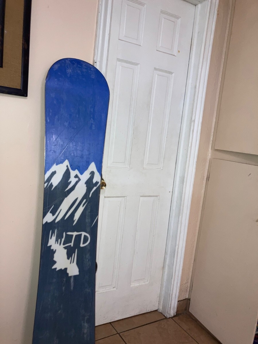 LTD TRANSITION 157 SNOWBOARD SIZE 157 CM WITH MORROW INVASION