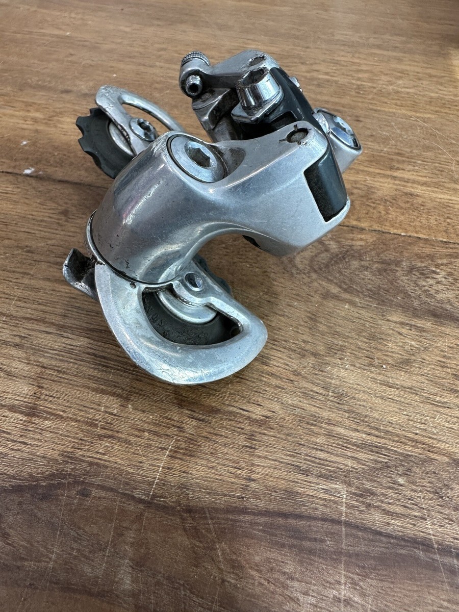 Dérailleur Arrière Suntour Cyclone 7000 – Vintage Gris, 6 Vitesses, Course Eroica, Made In Japan