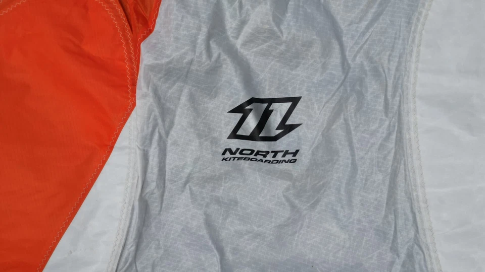 North Kiteboarding  Rhino 20m Kite w/ Bar and Lines - Image 4 of 4