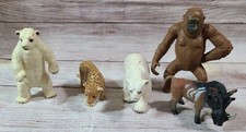 Jungle Zoo Animals Figures Mixed Lot of 5 Orangutan Cheetah Polar Bear Warthog