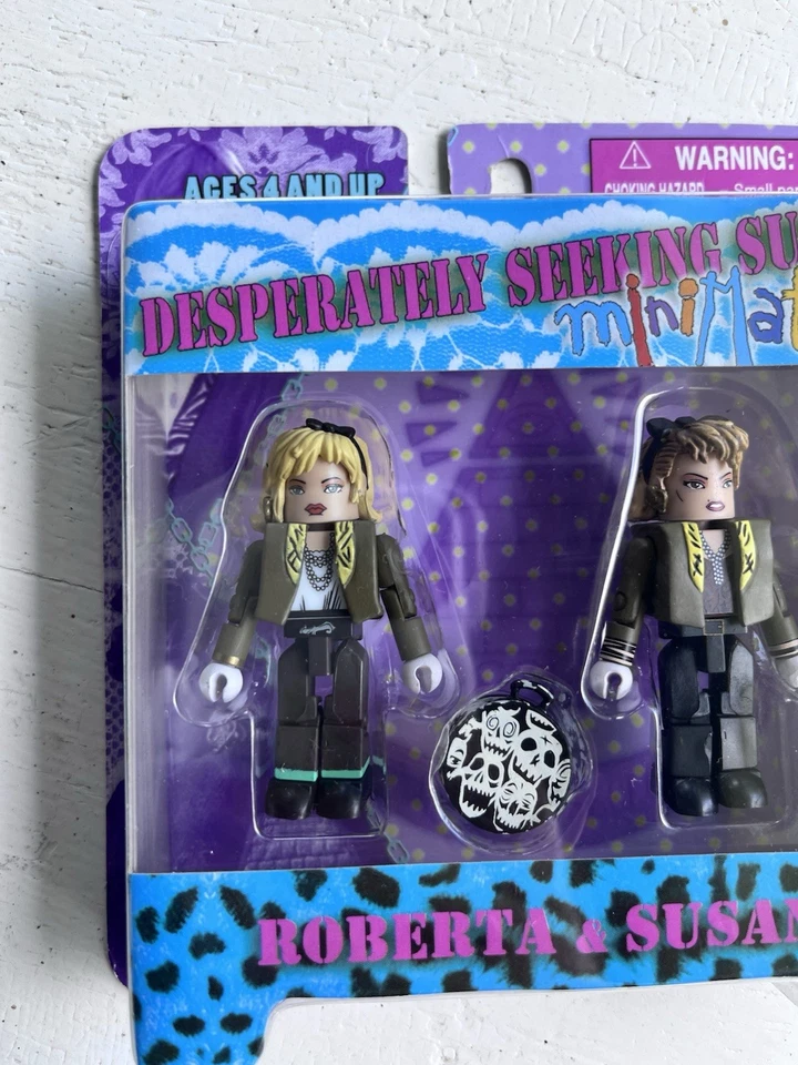 2008 DST Art Asylum DESPERATELY SEEKING SUSAN MINIMATES ROBERTA & SUSAN Madonna - Image 2 of 4