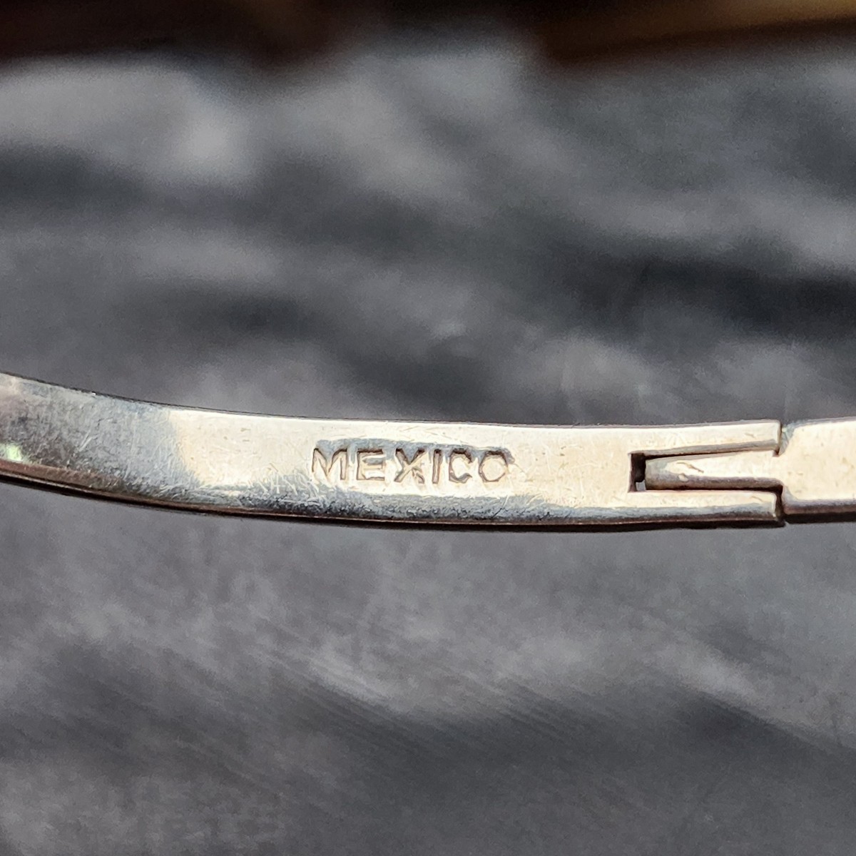 TG-100 Mexico Sterling Silver 925 Belt Design Bangle Bracelet 6.5