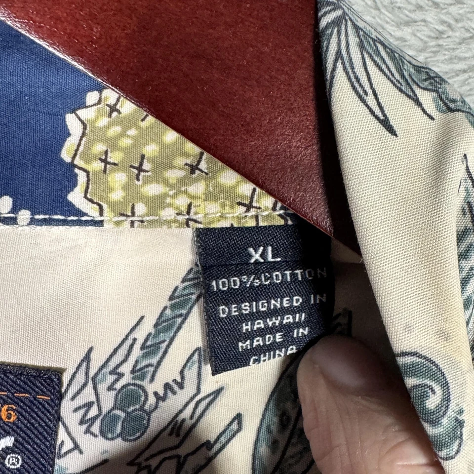 Reyn Spooner Shirt Mens XL White Green Pineapple Hawaiian Aloha Button Up Print - Image 4 of 4