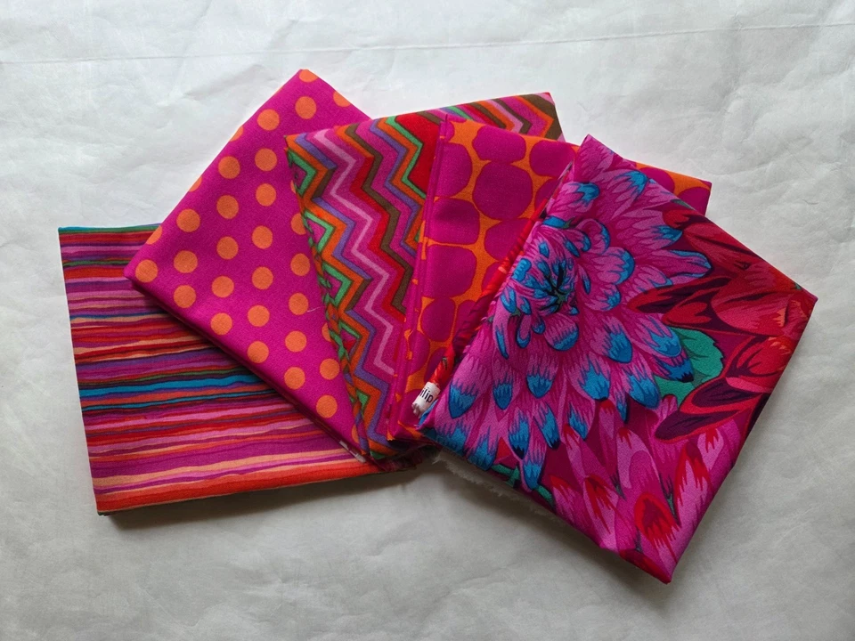 5 cuartos de grasa - Red Kaffe Fassett FQ 18 x 22 100 % algodón tela acolchada versión 7 Foto 3 de 4