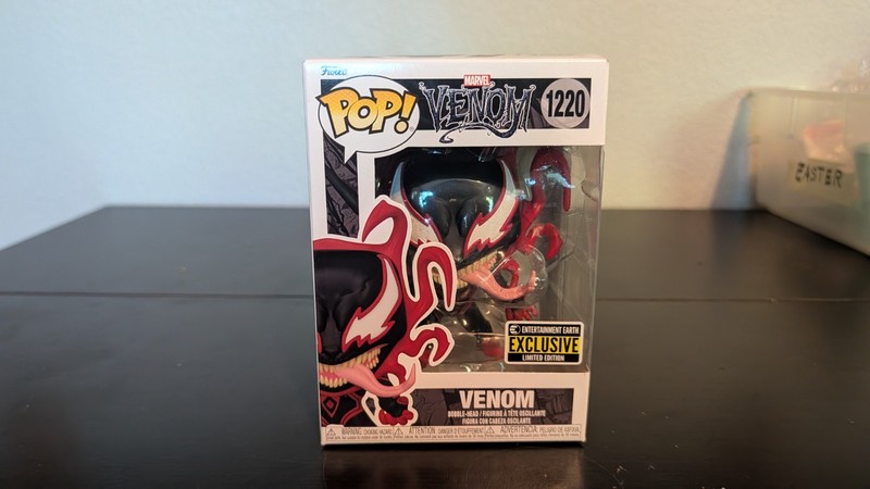 Funko Pop! Marvel's Venom - Entertainment Earth (Exclusive) #1220 USED W/BOX