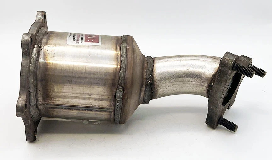 Catalytic Converter 1998-2001 Altima 2.4l vin N vin D KA24DE - Image 2 of 4