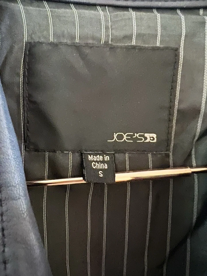 Joe’s Lambs Leather Soft Mid Length Navy Coat Womens Size Small $1200 - Image 4 of 4