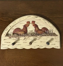 Wooden Farmhouse Key Rack Holder 3D Metal Rooster 14” Wall Mount Decor 3 Hooks