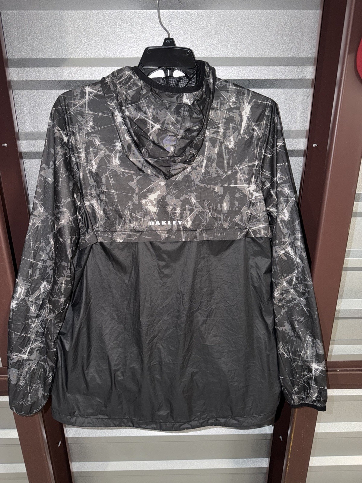 Oakley Software Full Zip Jacket Black Abstract Pr… - image 6