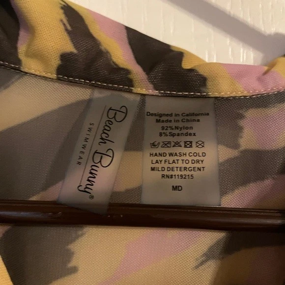 NUEVO CON ETIQUETAS Beach Bunny Estampado de Cebra Transparente Sienna Camisa de Playa Encubrimiento M Resort Mob Wife Foto 3 de 4