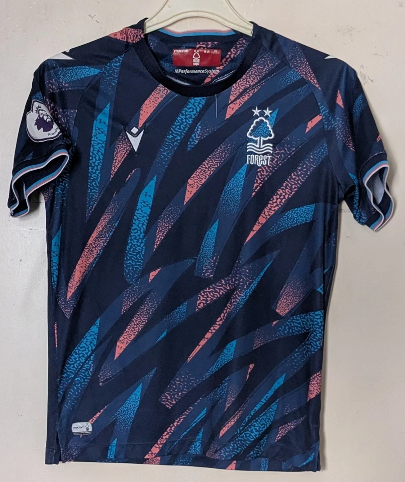 Kids 9/10 Years 2022/23 Macron Nottingham Forest Football Club 3rd Shirt - Image 1 of 4