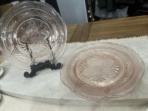 Royal Lace Pink Dinner Plates Set Of 4 By Hazel Atlas 10” Depression Glass USA