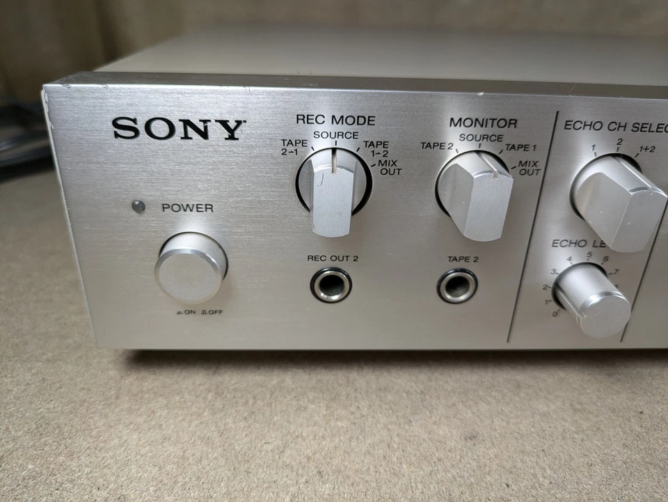 Sony MX-555 Microphone Echo Mixer - Vintage 80's - Image 2 of 4