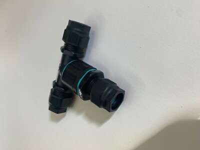 THB390C1A - TeeTube Mini 2-polig Schraube 3 Kabeleinführung IP68 wasserdicht **Stck 10**