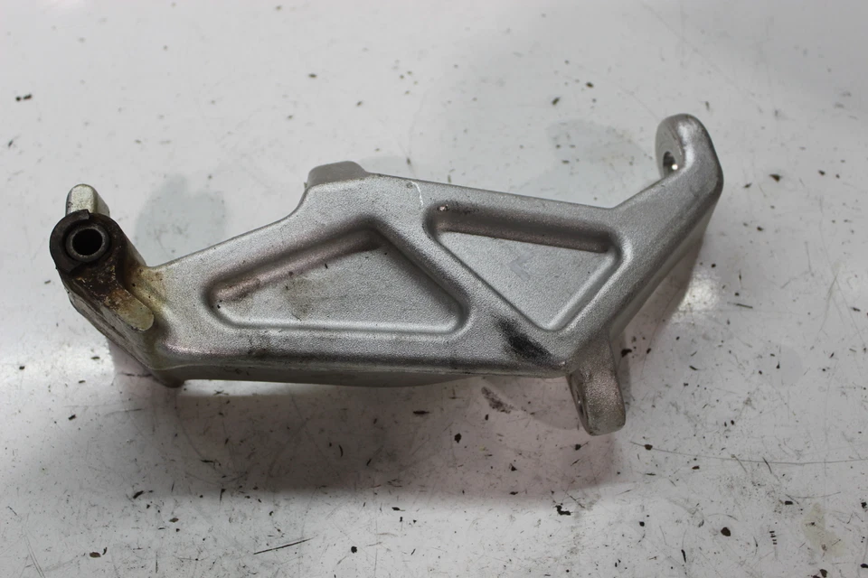 Ski-Doo MXZ 600 2008 Renegade X HO SDI brazo de dirección delantero izquierdo husillo nudillo Foto 2 de 4