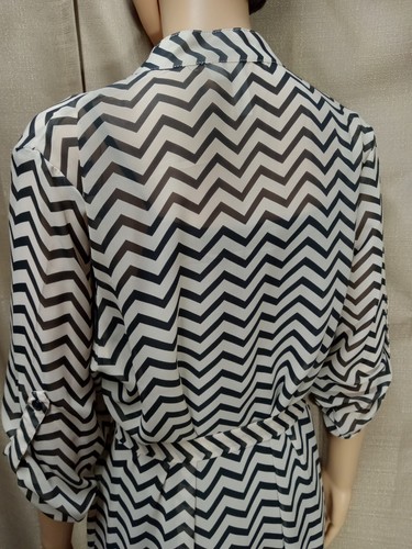 Tacera Womens Sz Med Black & Cream Chevro Lined V-Neck Two Button Front Dress - Picture 11 of 15