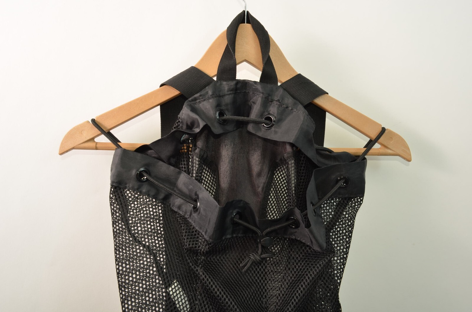 TYR Backpack Mesh Black Bag