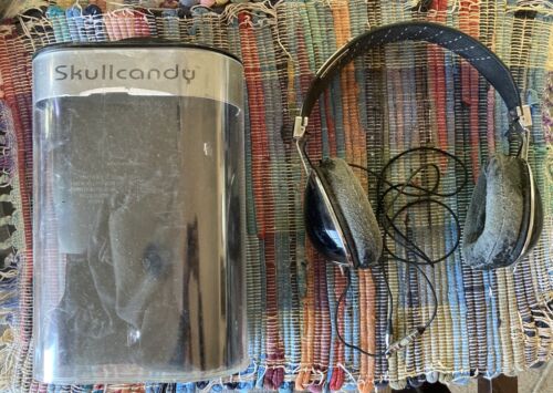 Skullcandy Aviator Roc Nation Black Over Ear Headphones with carrying bag