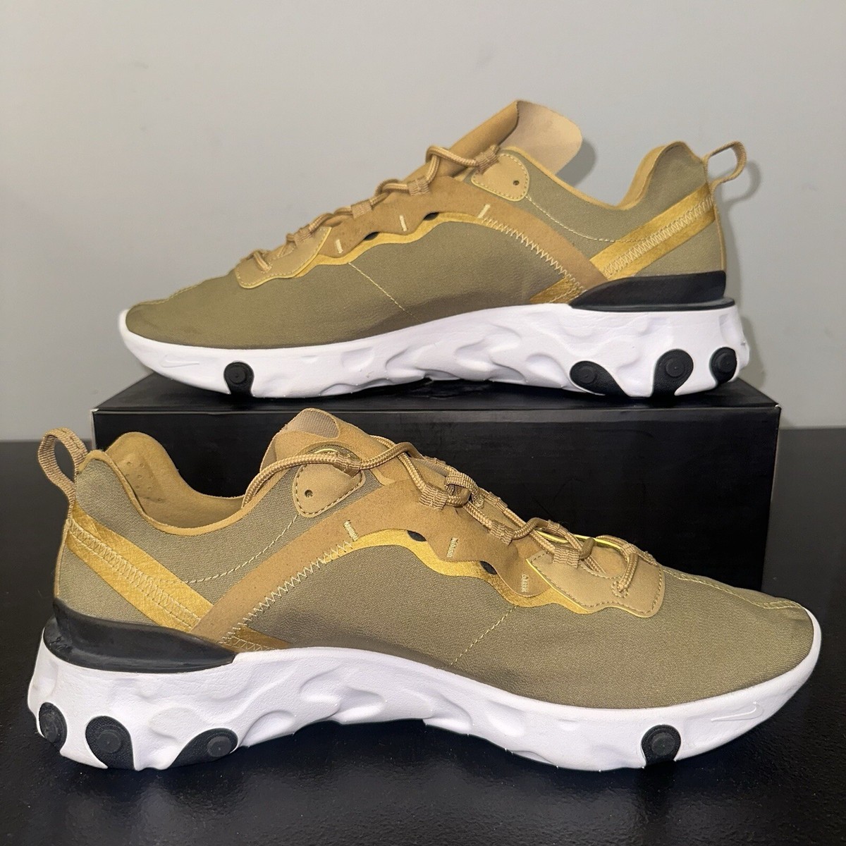 Size 14 Nike React Element 55 Metallic Gold Men's Running Shoes