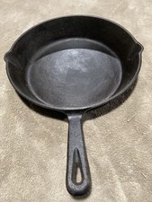 Unmarked Early 3 Notch 8 Sk D1 Made In USA Cast Iron Skillet 10.5โ dia.