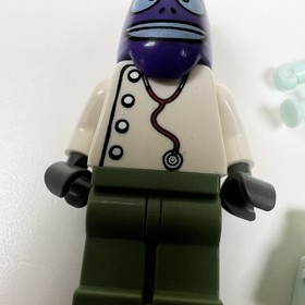 LEGO SpongeBob Bikini Bottom Emergency Room Doctor Minifigure &ndash; Set 3832