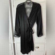 Victoria's Secret Black Satin Lace Robe M/L Long Sleeve Tie Waist Pockets 41"
