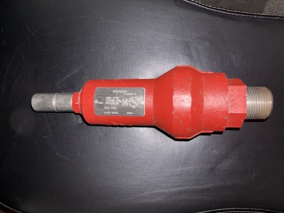 TAYLOR 1  MNPT X 1  FNPT Relief Valve #82D8341315. T-8200-1. Range 1801-3700 psi