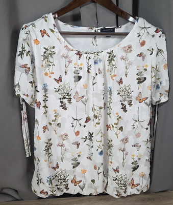 Tamara H. Butterfly Flowers Overlay Off White Tie Short Sleeve Elastic Blouse XL