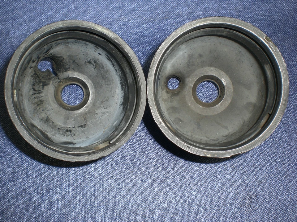 Par Velocímetro Tacómetro Tazas Soportes Ducati 500 SD Sport Desmo Twin GTL Foto 4 de 4