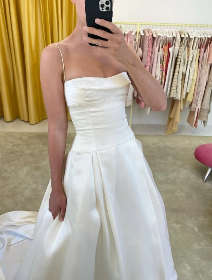 Victorain Wedding Dress 1950s Vintage Satin Sleeveless Off Shoulder Bridal Gowns - Image 3 of 4