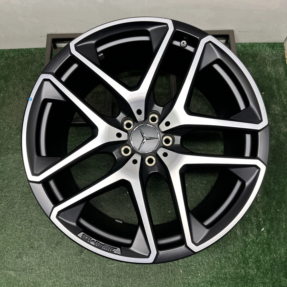 20” Mercedes Benz GLC63 REAR OEM Wheel Rim 20x10 Black Machined 85643 85645 OE Foto 2 de 4