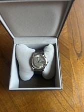 gucci watch Timeless Quartz Authentic Brown Dial Brown Leather Men Ya126403