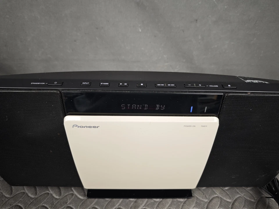 Pioneer X-SMC00BTB Audio System Bluetooth iPod FM CD & Remote Slim Micro System - Image 4 of 4