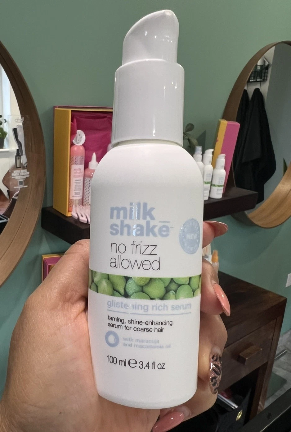 Milk_Shake NEW 🩵No Frizz Allowed Glistening rich Serum 100ml