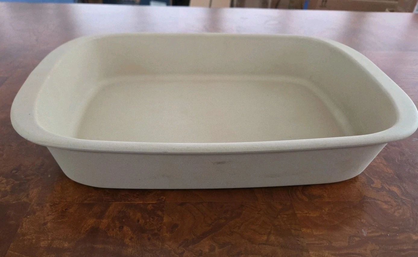 Pampered Chef Rectangular Baker Stoneware Casserole/Lasagna Pan 15" X 10" Used