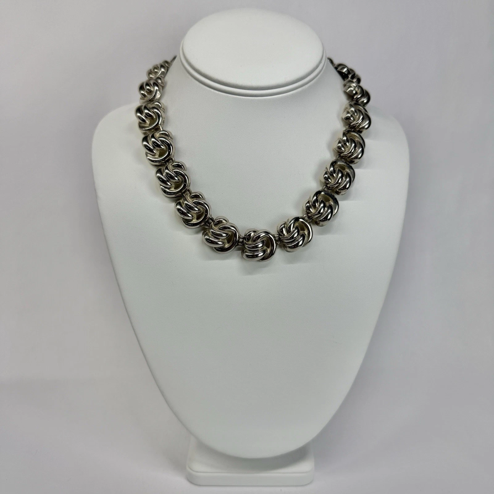 Elegant Love Knot Link Choker Silver Tone Vintage Necklace Jewelry N534