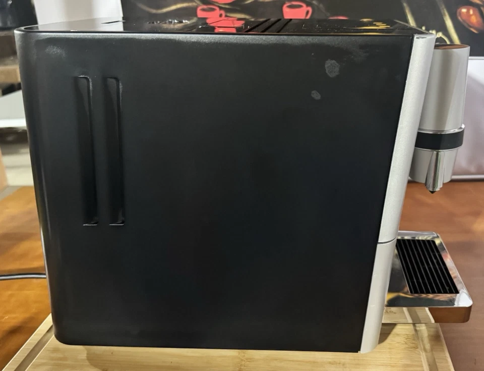 Máquina de café espresso Jura ENA Micro 5 15016 - ¡Reacondicionada con garantía! Foto 3 de 4