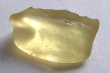 RARE LIBYAN DESERT GLASS - TEKTITE 3.7 x 2.0 cms 2.23 gms METEORITE IMPACT #24