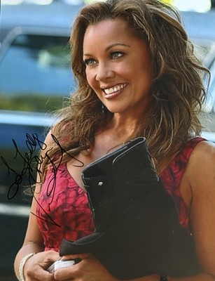 Vanessa Williams Autogramm auf Foto 15x20 D.Housewives (persönlich signiert)