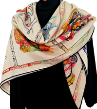 Bufanda delgada de doble cara con estampado de cabezas de caballo de 51 x 51 % seda 60 % lana 130 x 130 cm