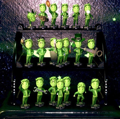 Fallout 76 PS4/ PS5 all 20 glowing bobbleheads set 