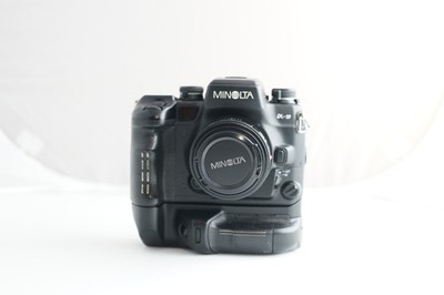 Minolta Alpha 9 a-9 Maxxum Dynax VC-9 Grip 50mm f1.4 -Pro Kit
