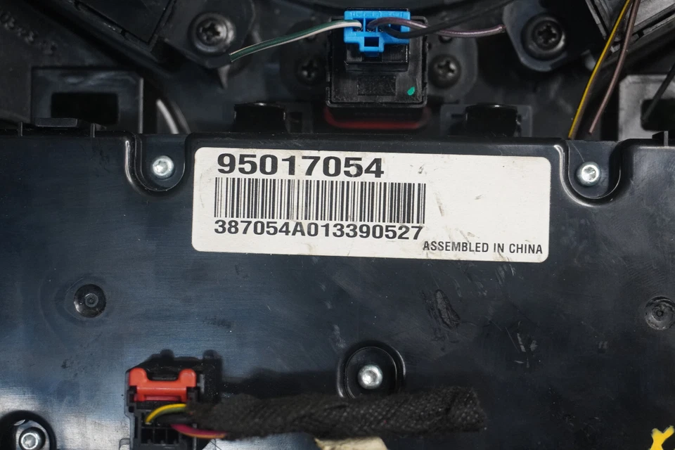 2011 2012 2013 2014 CHEVROLET CRUZE TEMPERATURE HAZARD AC Control OEM 95017054 - Image 3 of 4