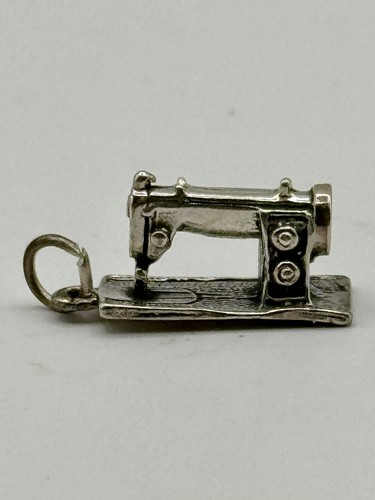 Sewing Machine .925 Solid Sterling Silver Charm Pendant MADE IN USA - Picture 1 of 2