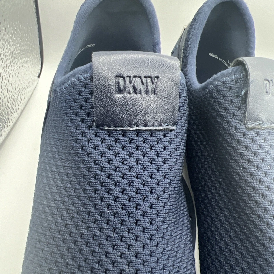 New DKNY Women’s Palma Slip On Wedge Knit Sneakers Shoes Stretch Size 5.5 Navy - Image 2 of 4