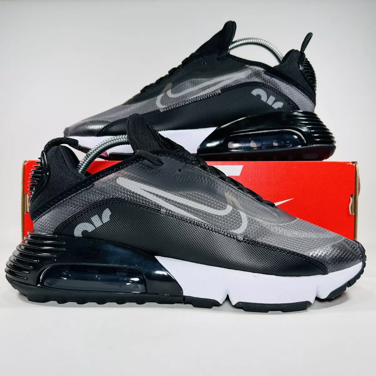 New store nike trainers
